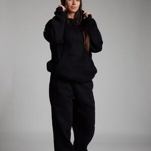 Comfrt airplane mode Black Hoodie bnwt size medium